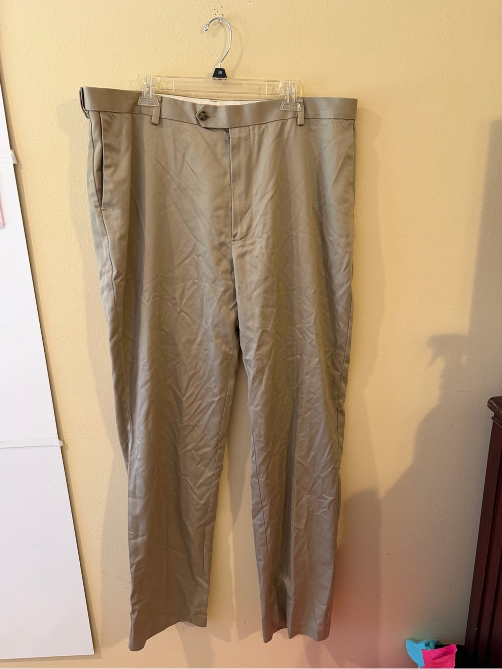 Roundtree & Yorke Men's Khaki Straight-Leg Chinos